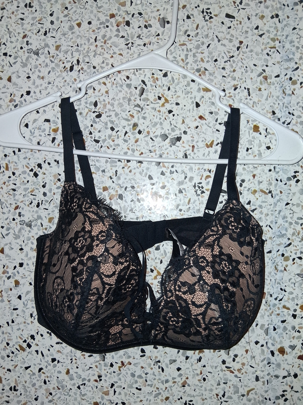Women's Adore Me Tshirt Bra Size 38DD Black Nude Lightly Padded With Wires